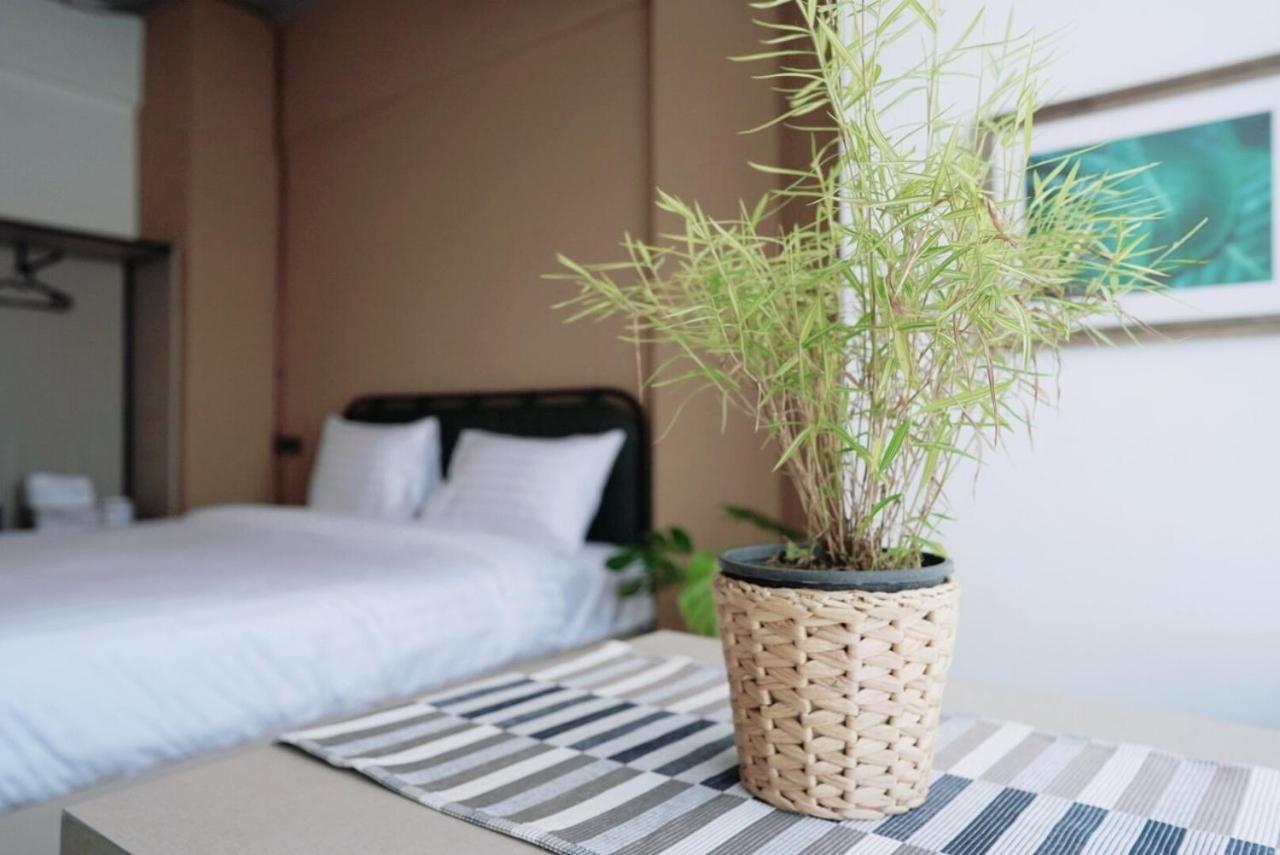 Hotel The Wood Surin Exterior foto